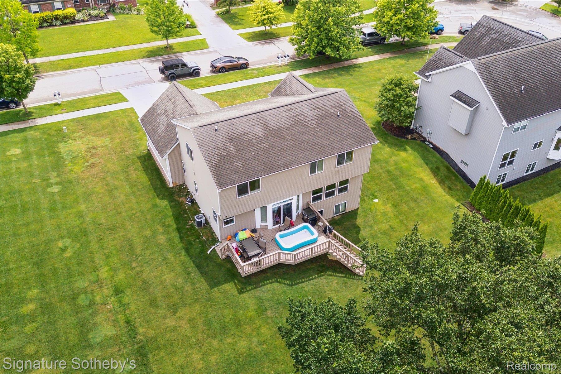 8926 El Dorado Drive N
