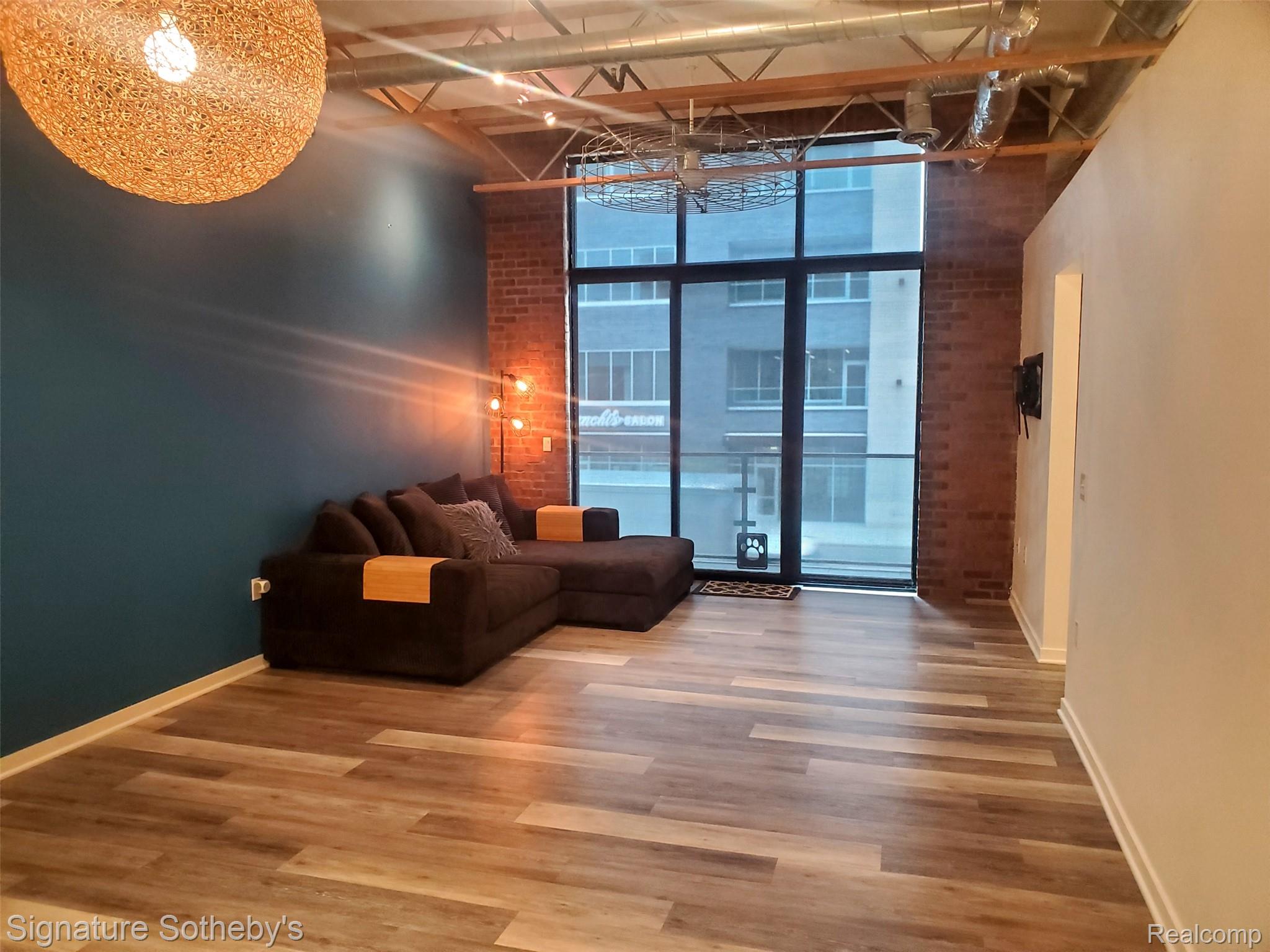 111 N Main Street 202