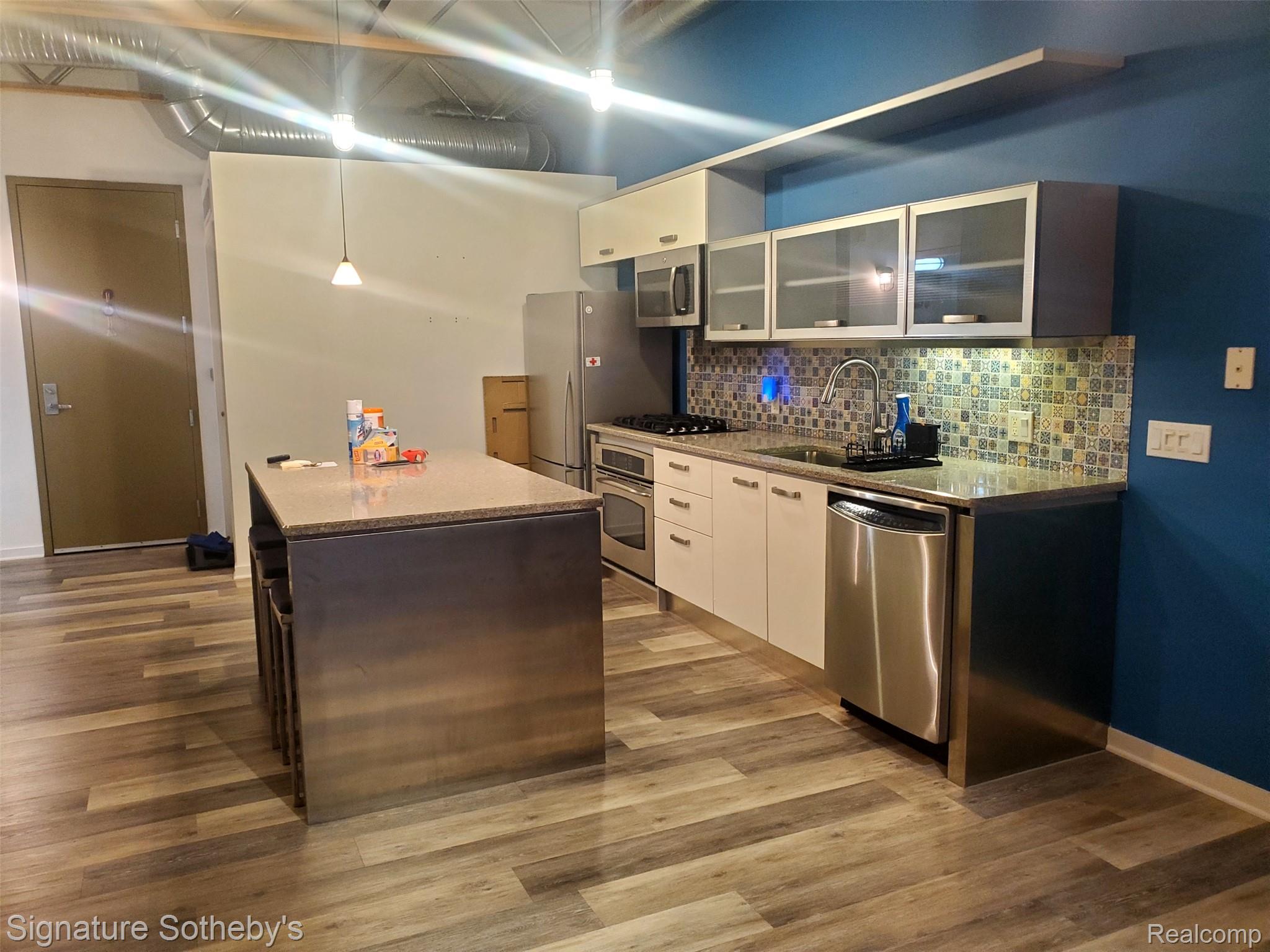 111 N Main Street 202