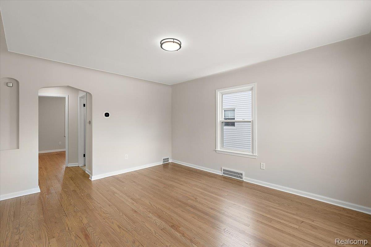852 Cambridge Road