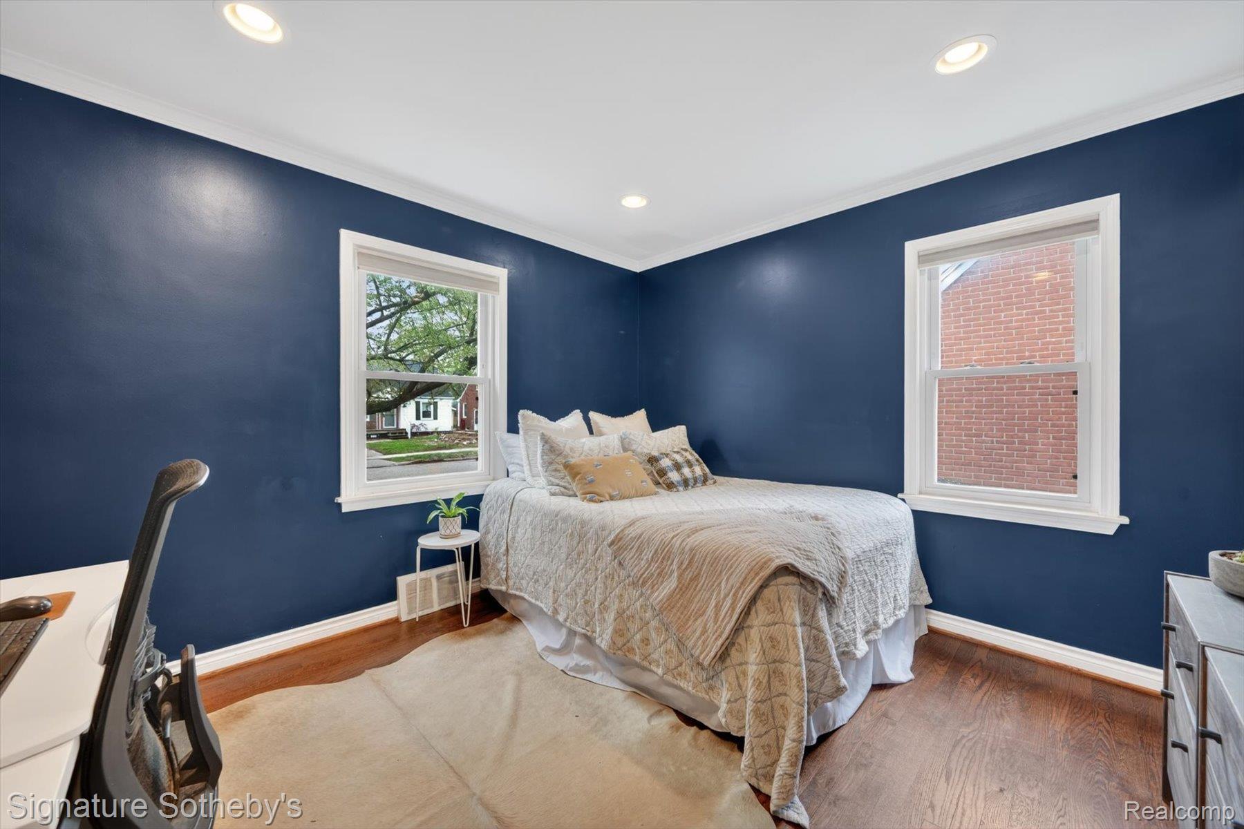 3210 N Altadena Avenue