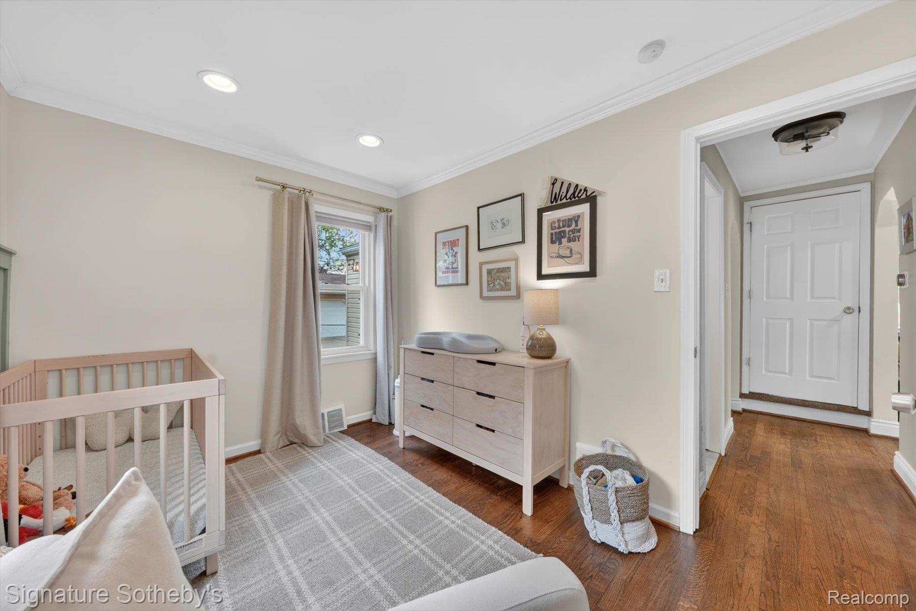 3210 N Altadena Avenue