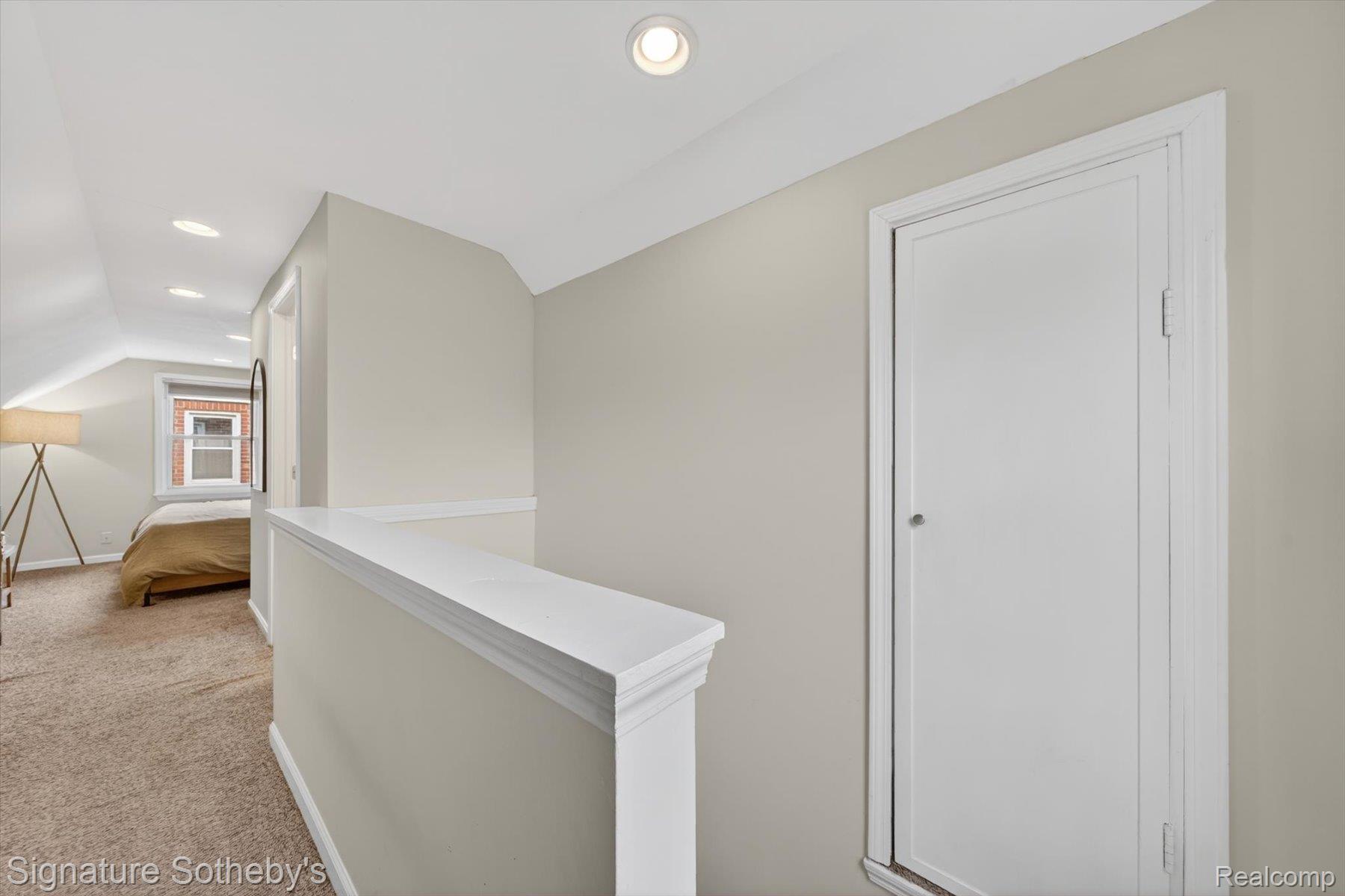 3210 N Altadena Avenue