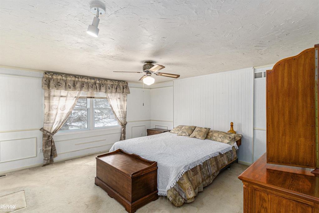 872 Wesley Dr