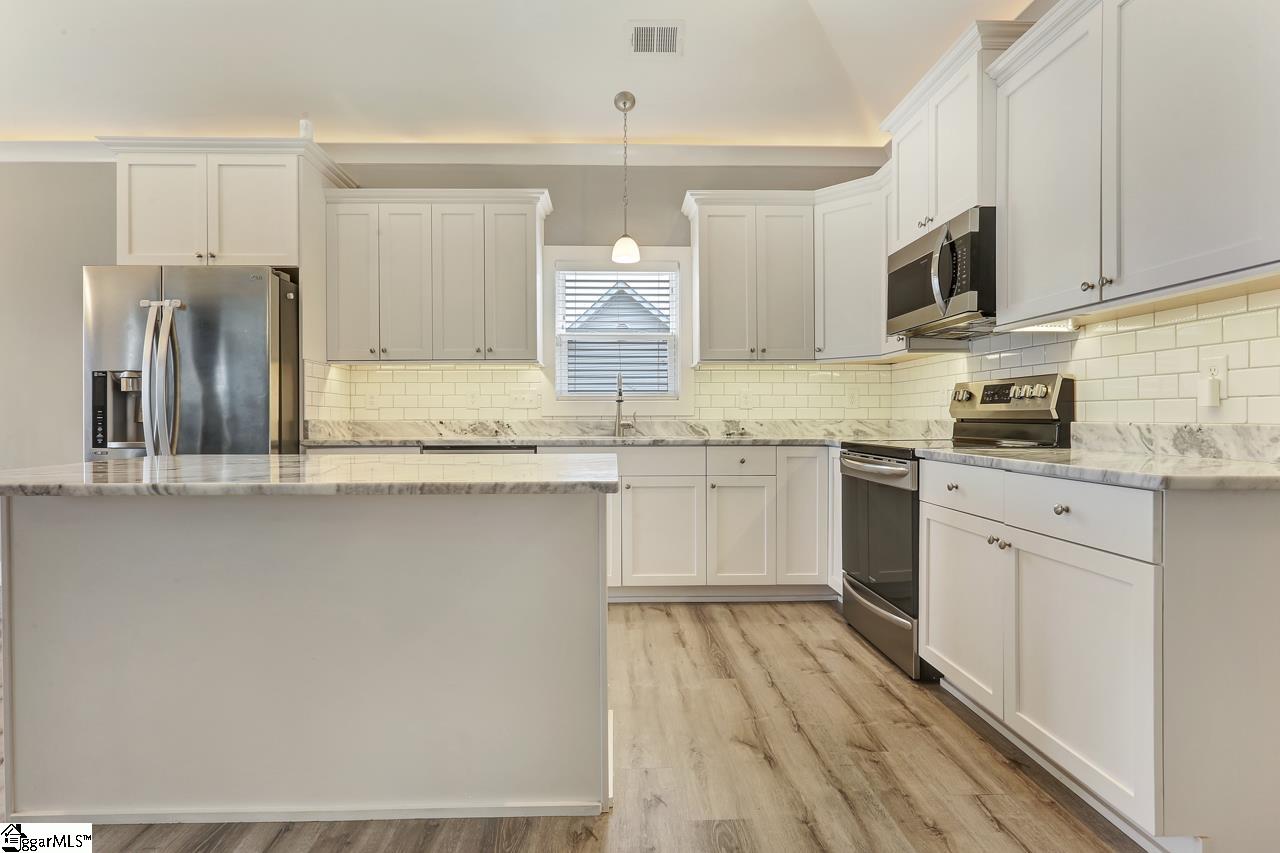 226 Stone River Way