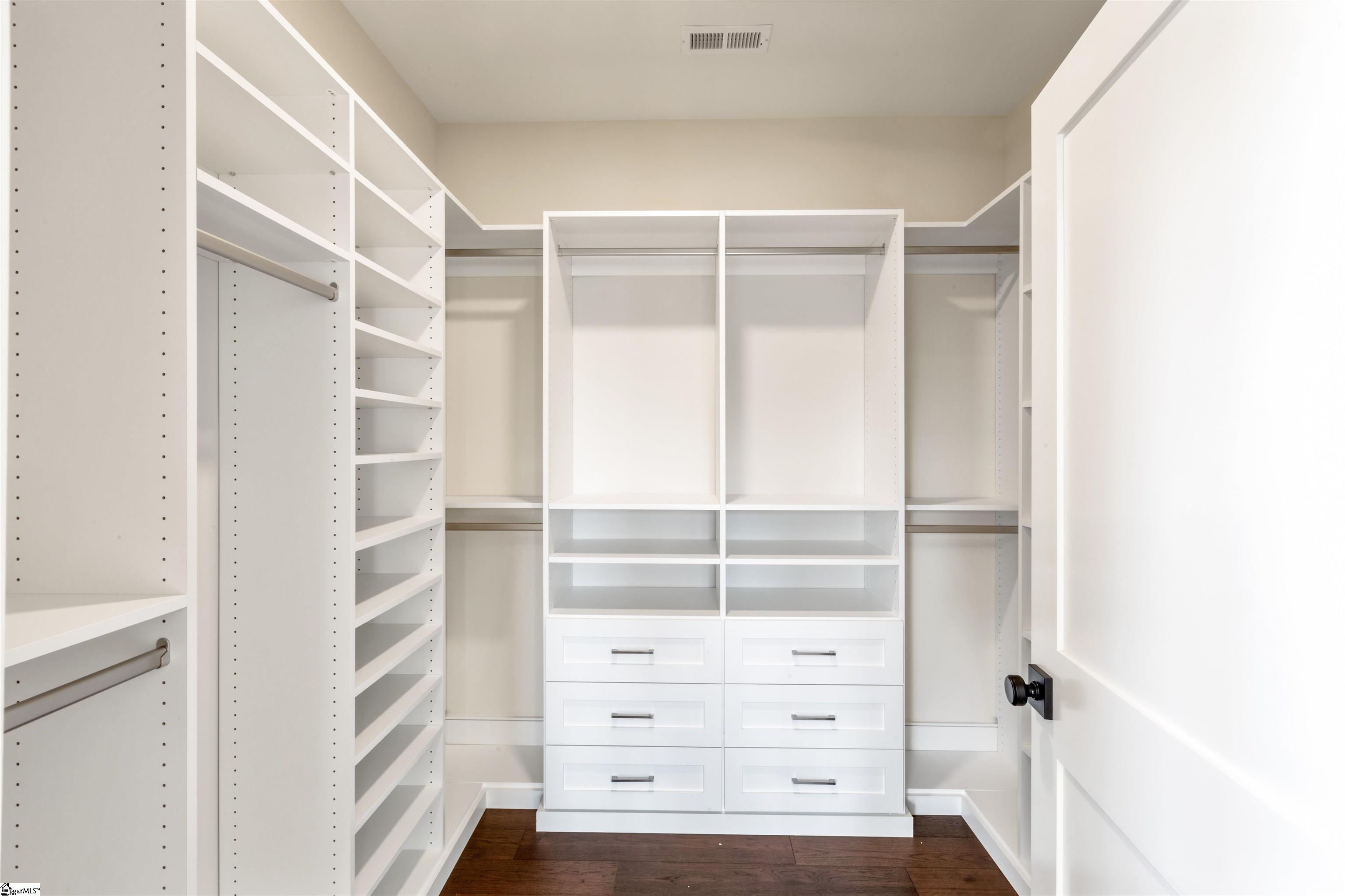 5 Dudley Place, Greenville