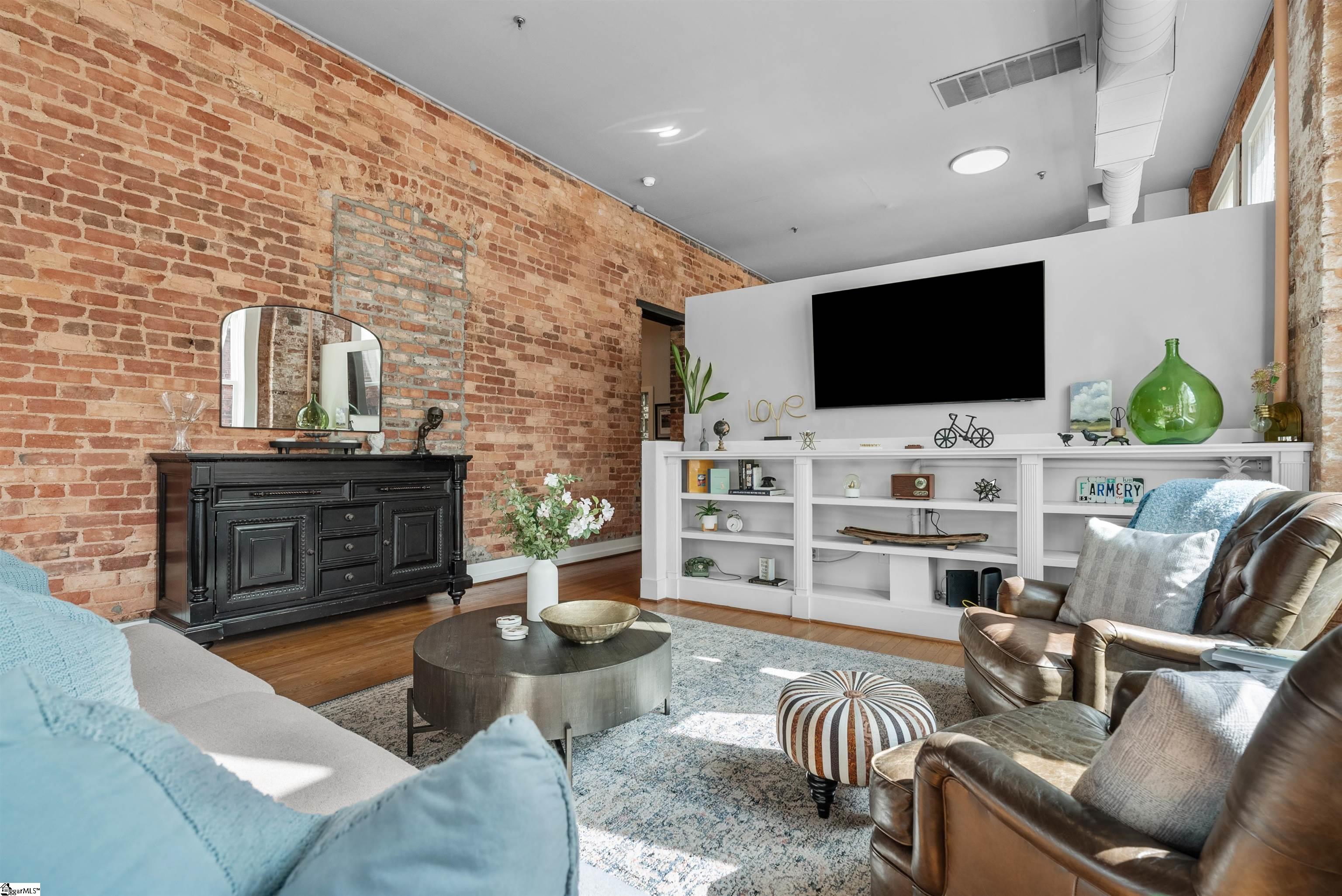 102 N Main Street Unit G