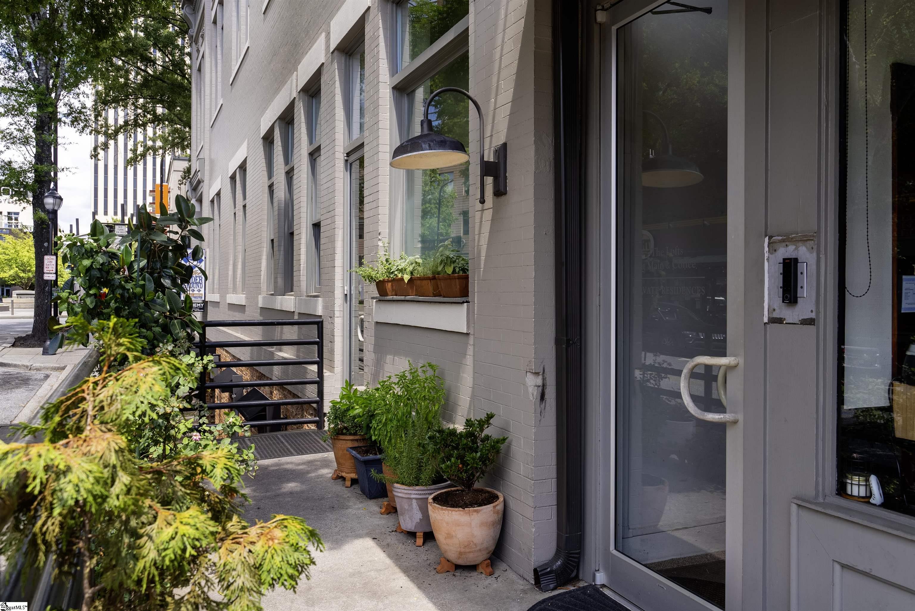 102 N Main Street Unit G