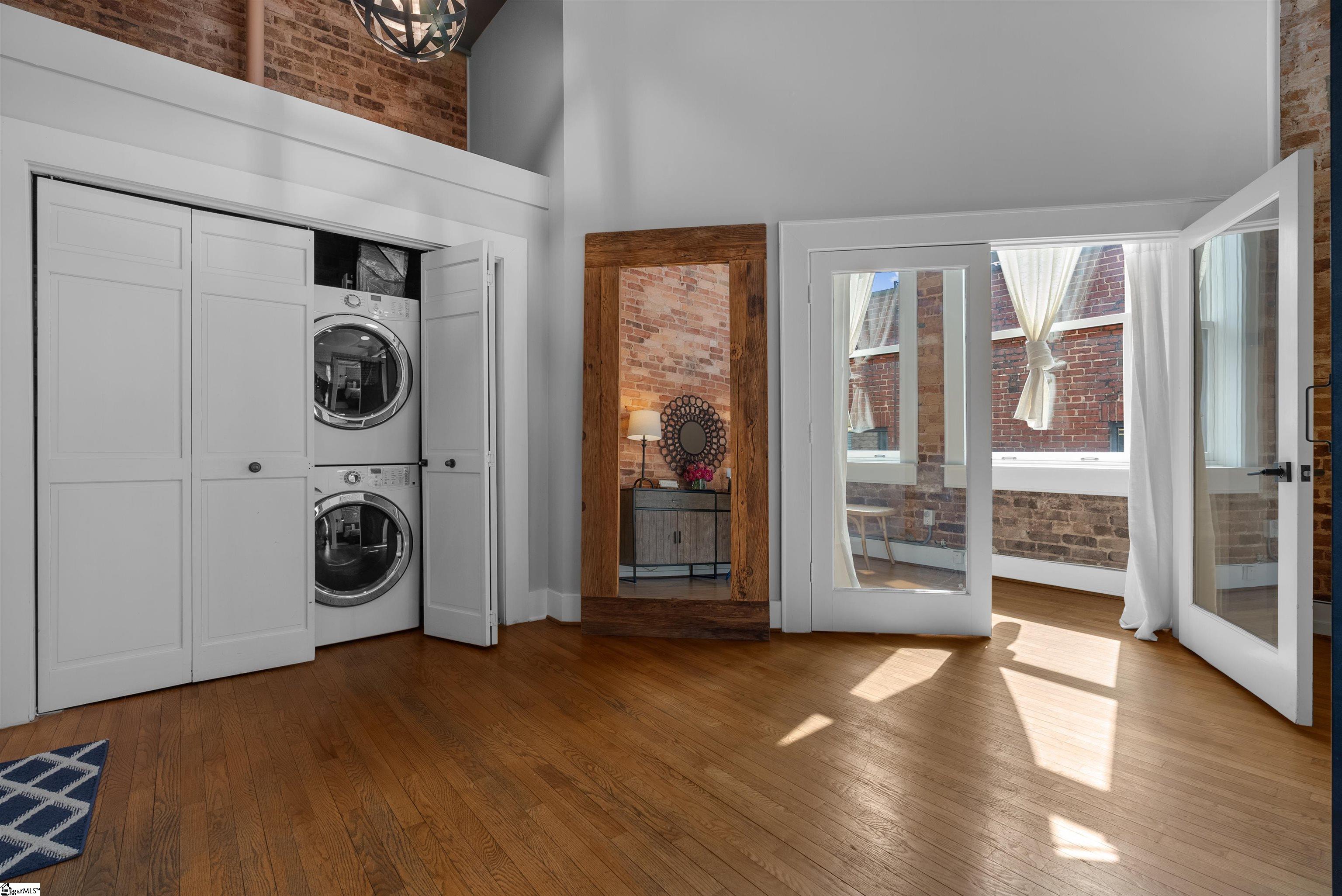 102 N Main Street Unit G