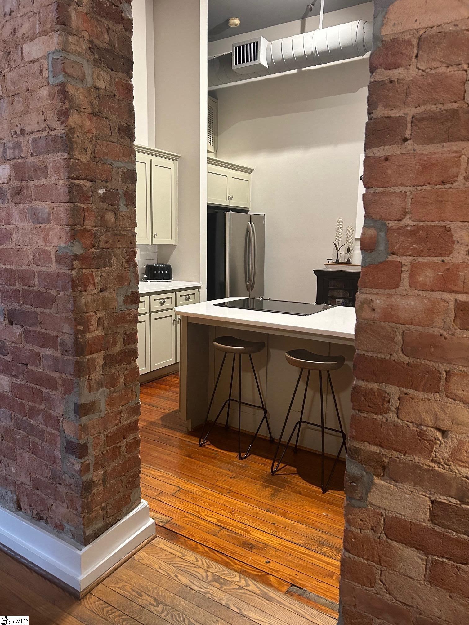 102 N Main Street Unit G