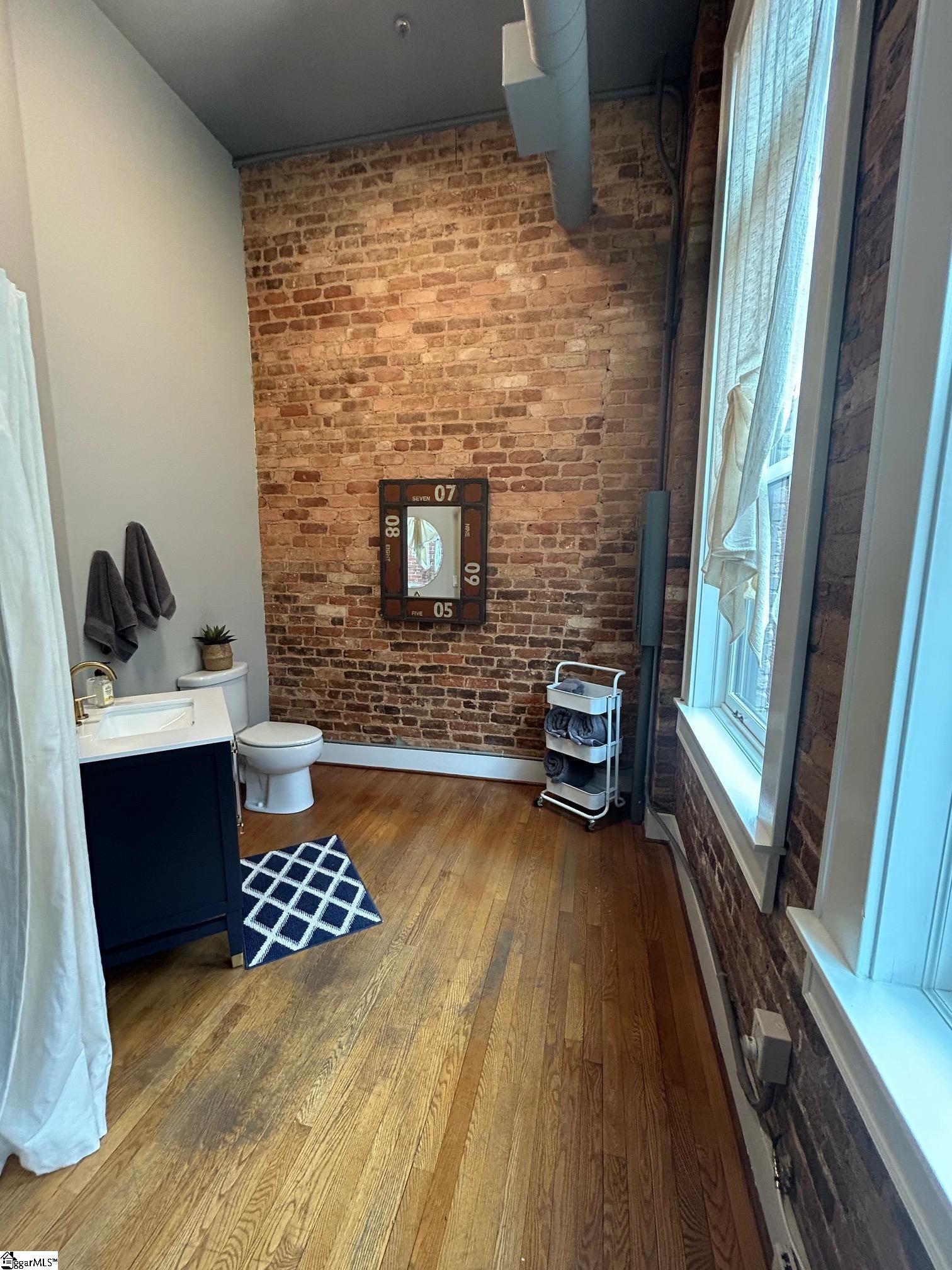 102 N Main Street Unit G