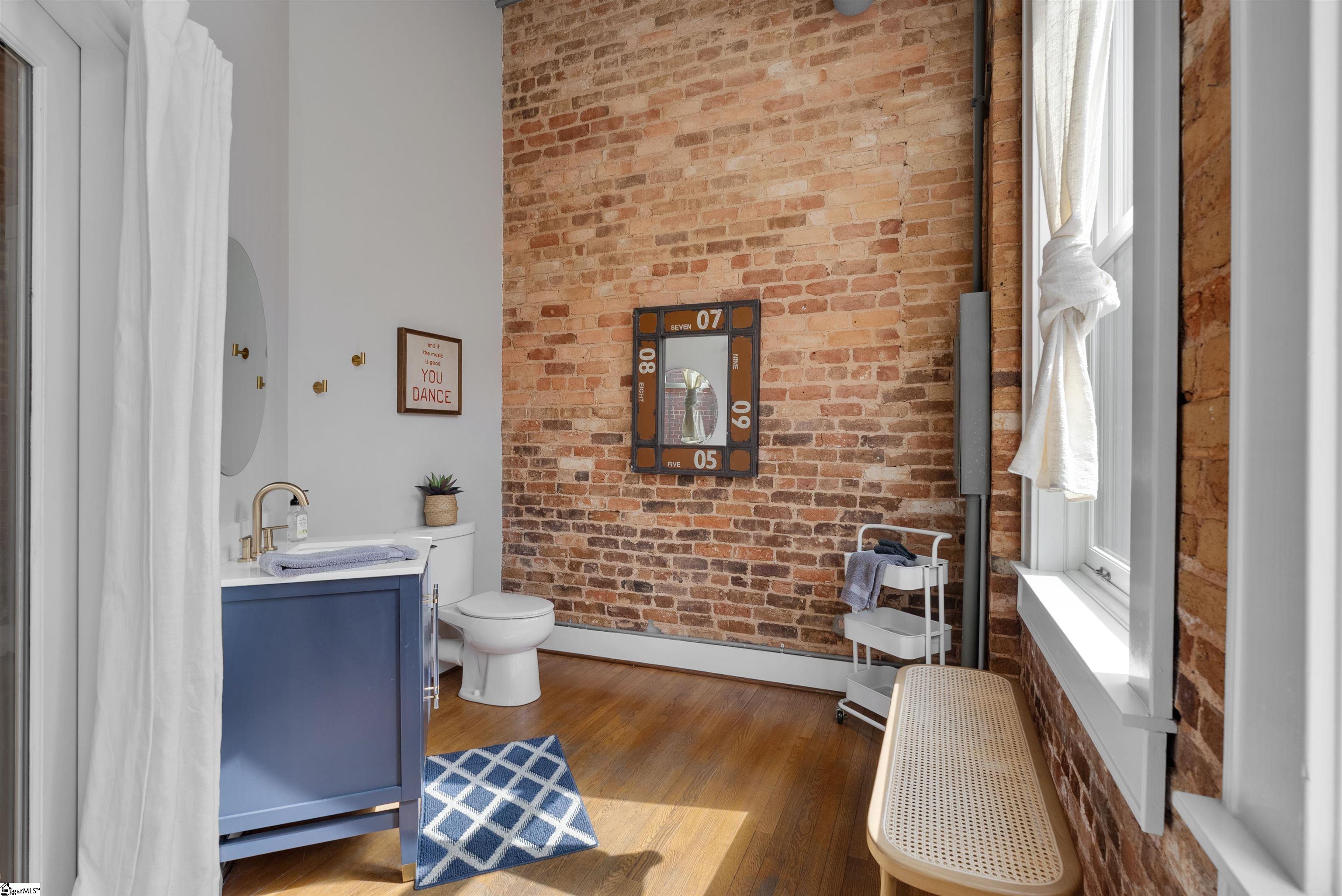102 N Main Street Unit G