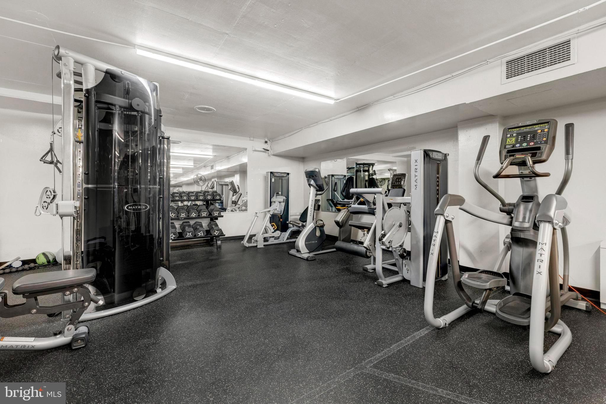 2939 van Ness STREET NW Unit: 631