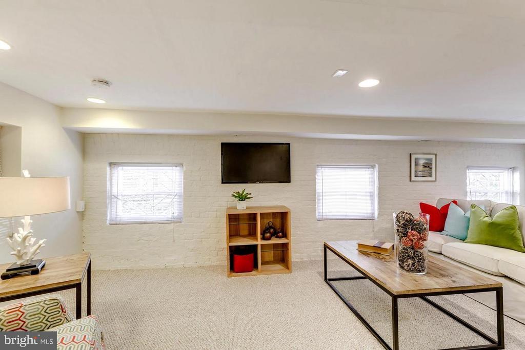 401 T St NW