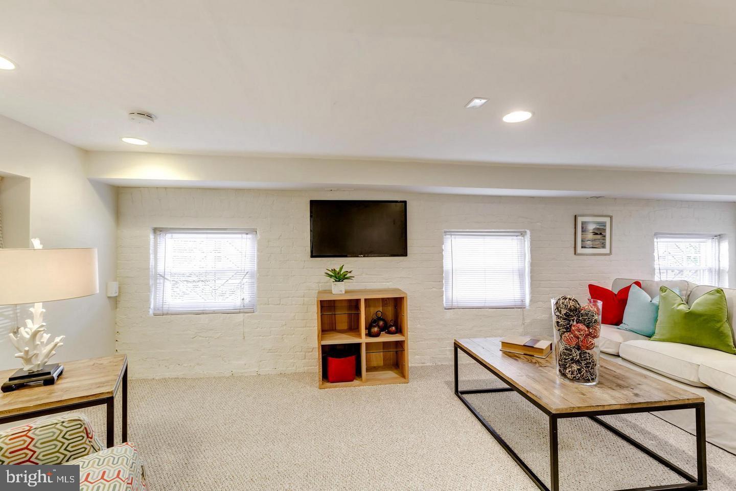 401 T St NW