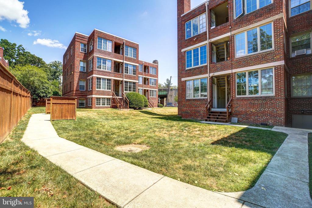 6722 3rd St NW #304