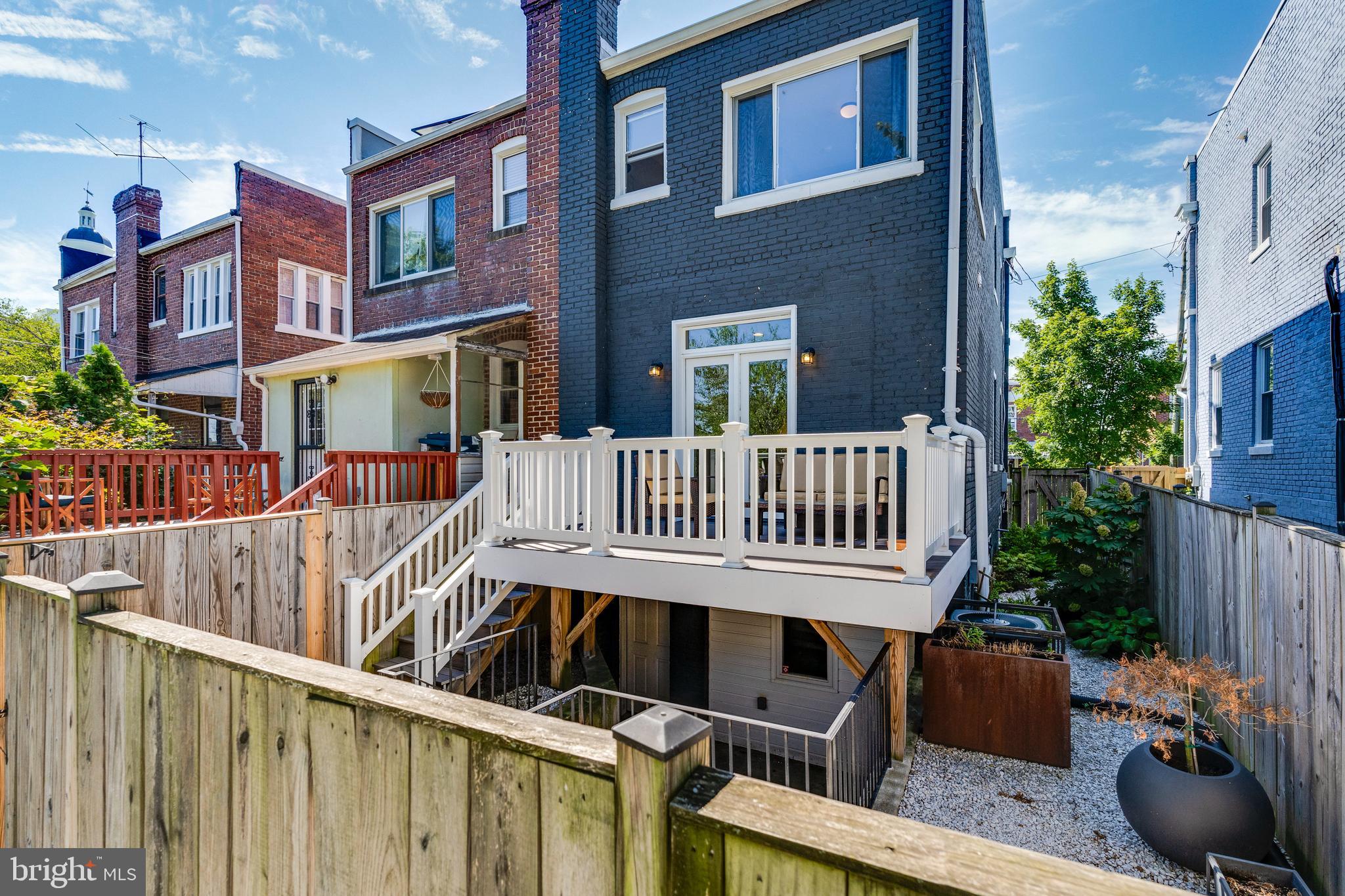 519 Tuckerman St NW