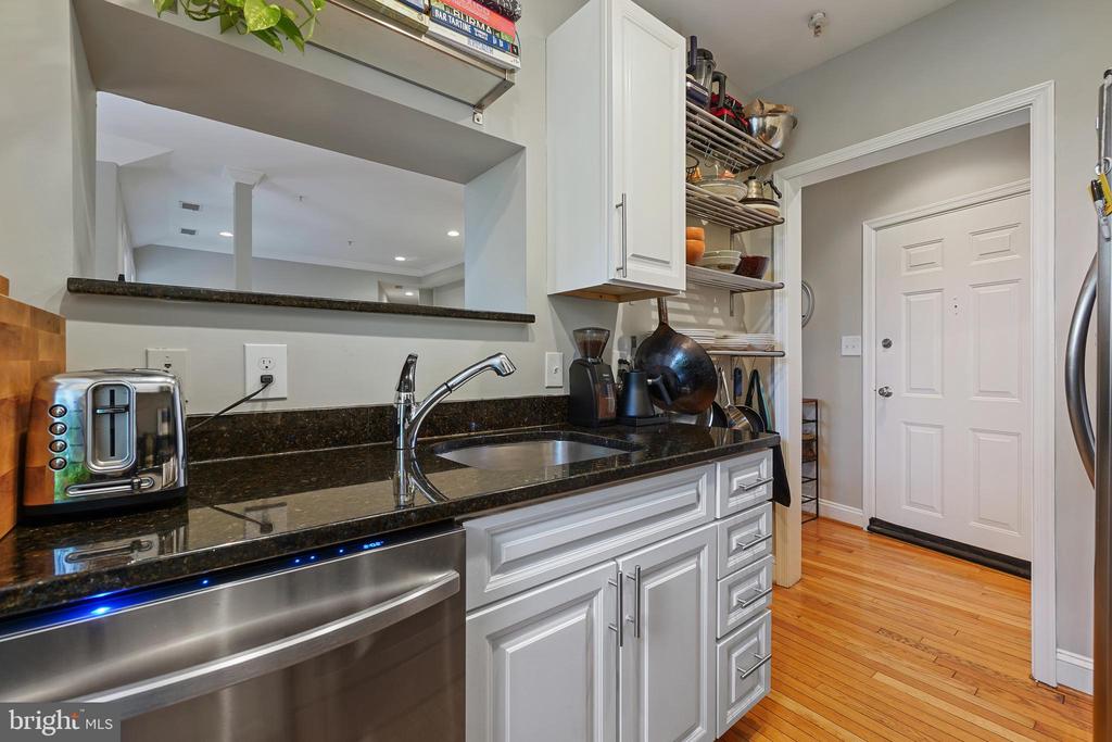 150 Rhode Island Ave NW #401