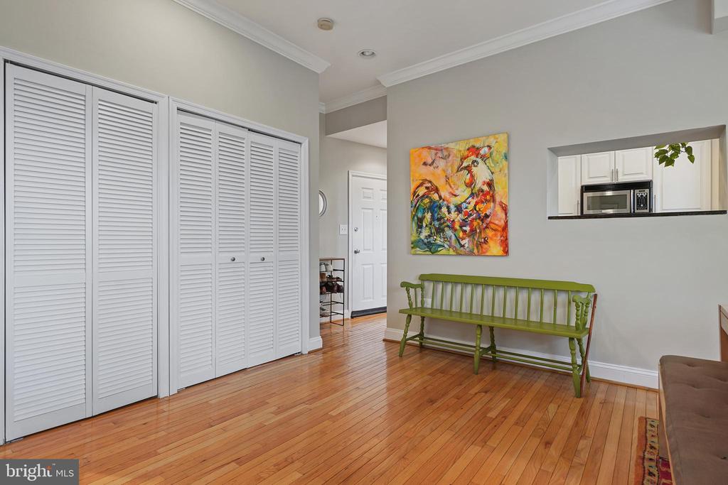 150 Rhode Island Ave NW #401