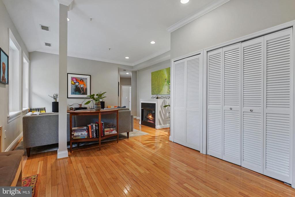 150 Rhode Island Ave NW #401