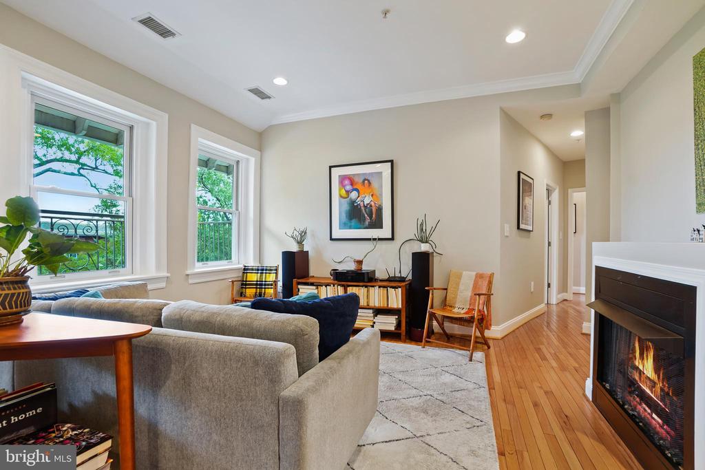 150 Rhode Island Ave NW #401
