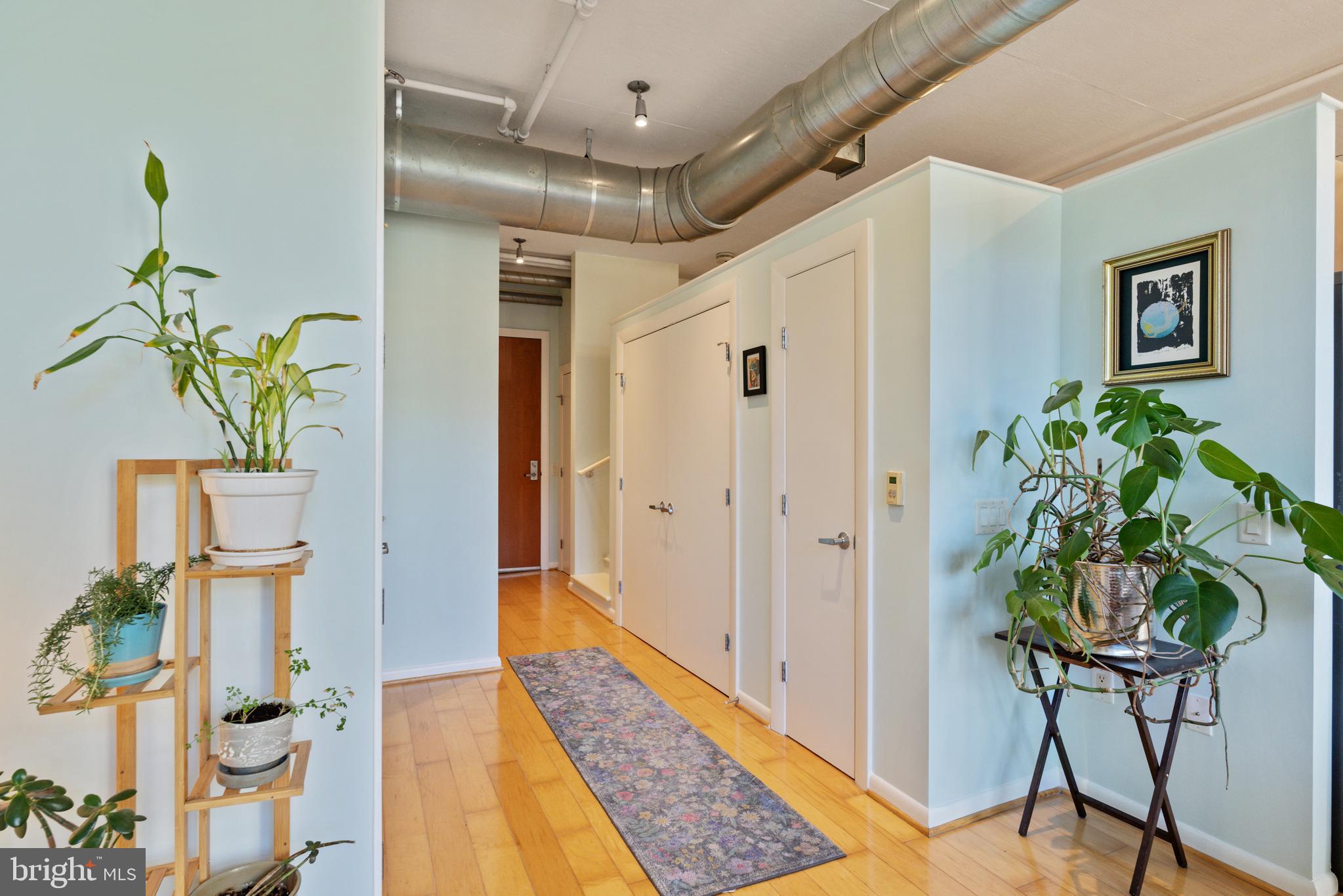 811 4th St NW #502