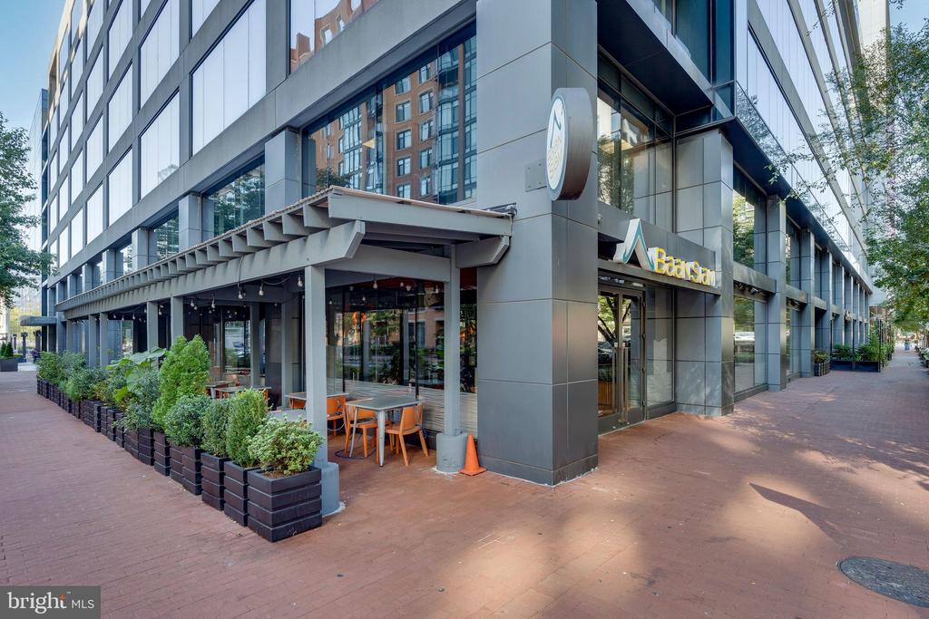 811 4th St NW #502