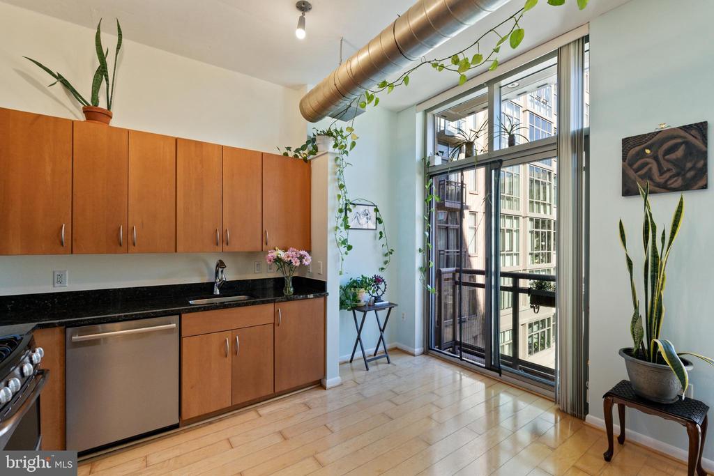 811 4th St NW #502