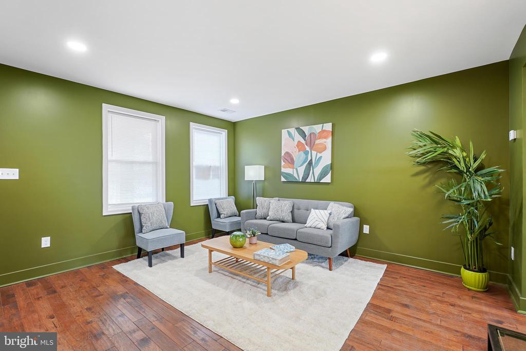 234 Gallatin St NW