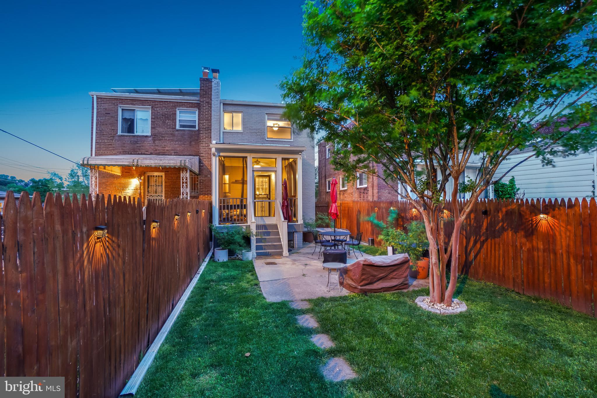 13 Tuckerman St NW