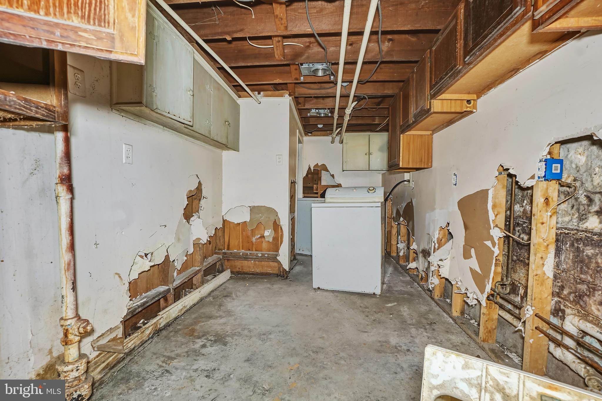 200 VAN BUREN STREET NW