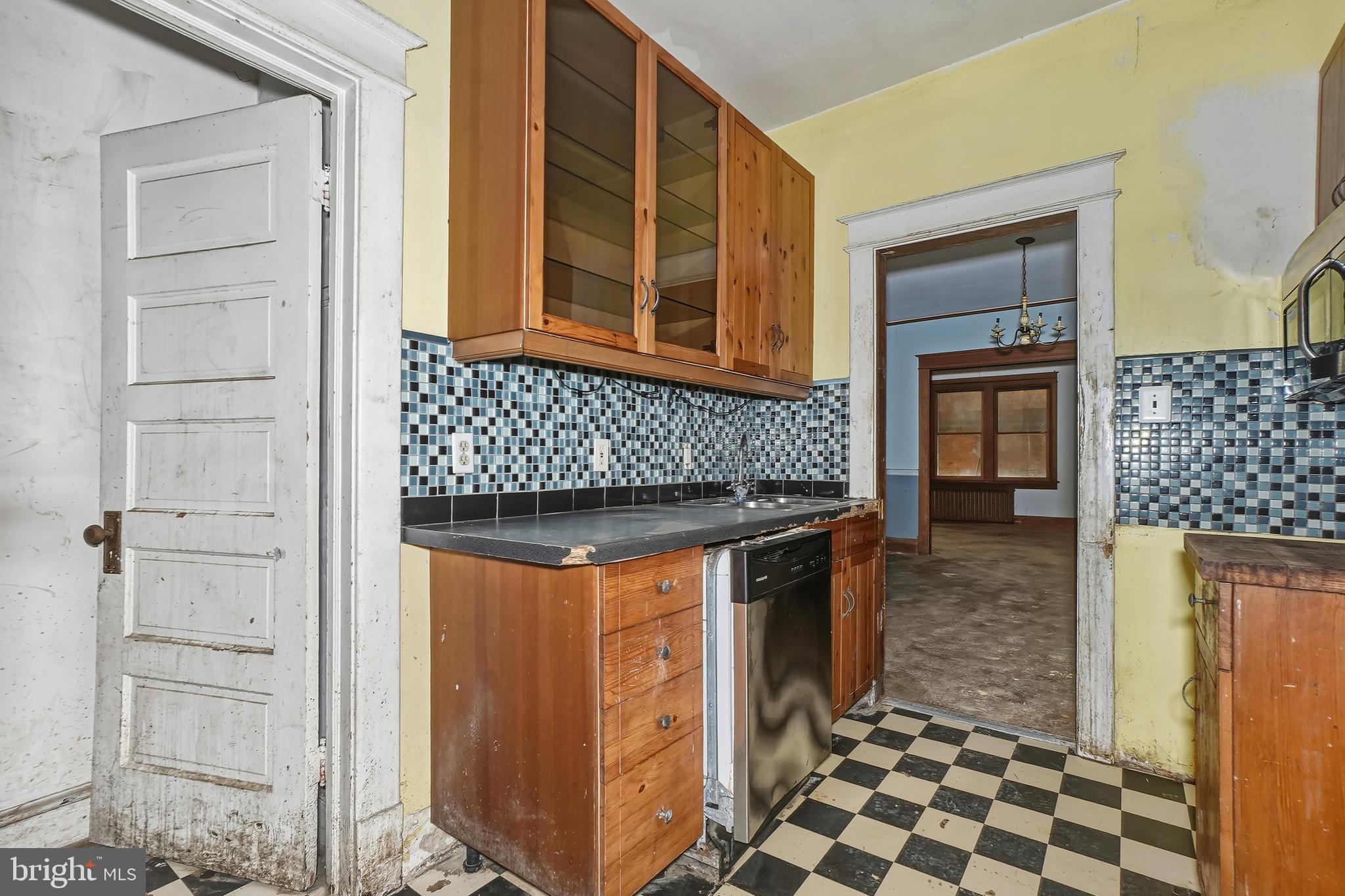 200 VAN BUREN STREET NW