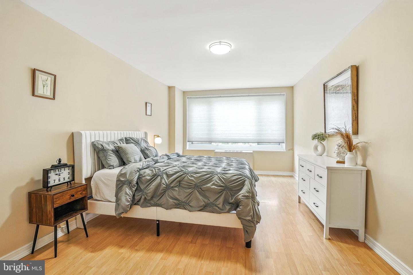 1330 New Hampshire Ave NW #818