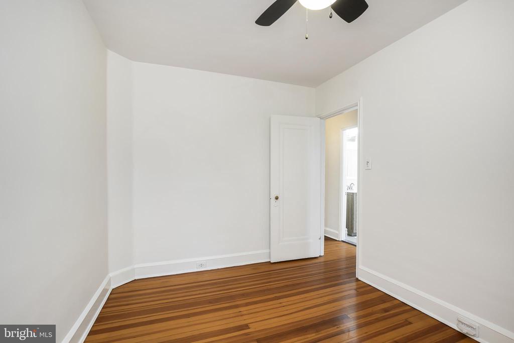 3520 S St NW