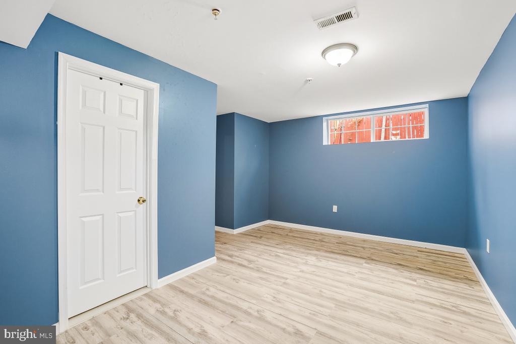 154 FORRESTER STREET SW