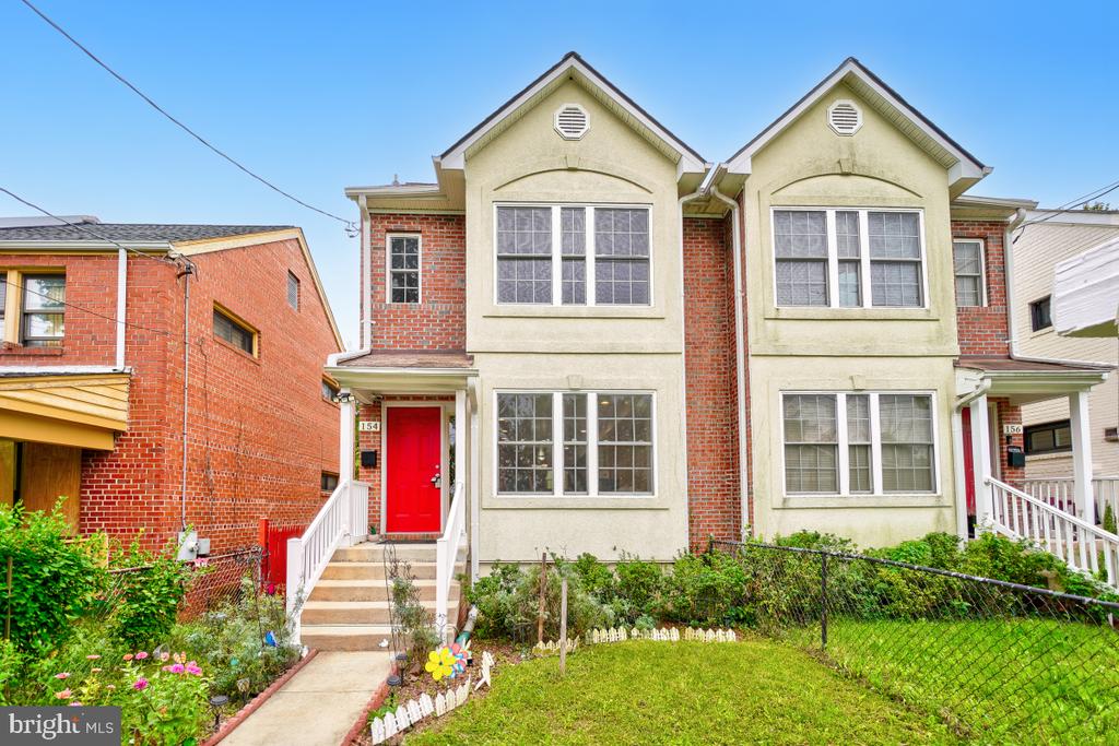 154 FORRESTER STREET SW