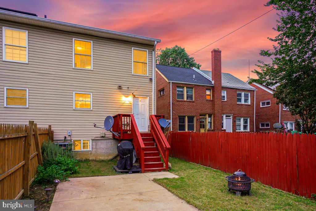 154 FORRESTER STREET SW