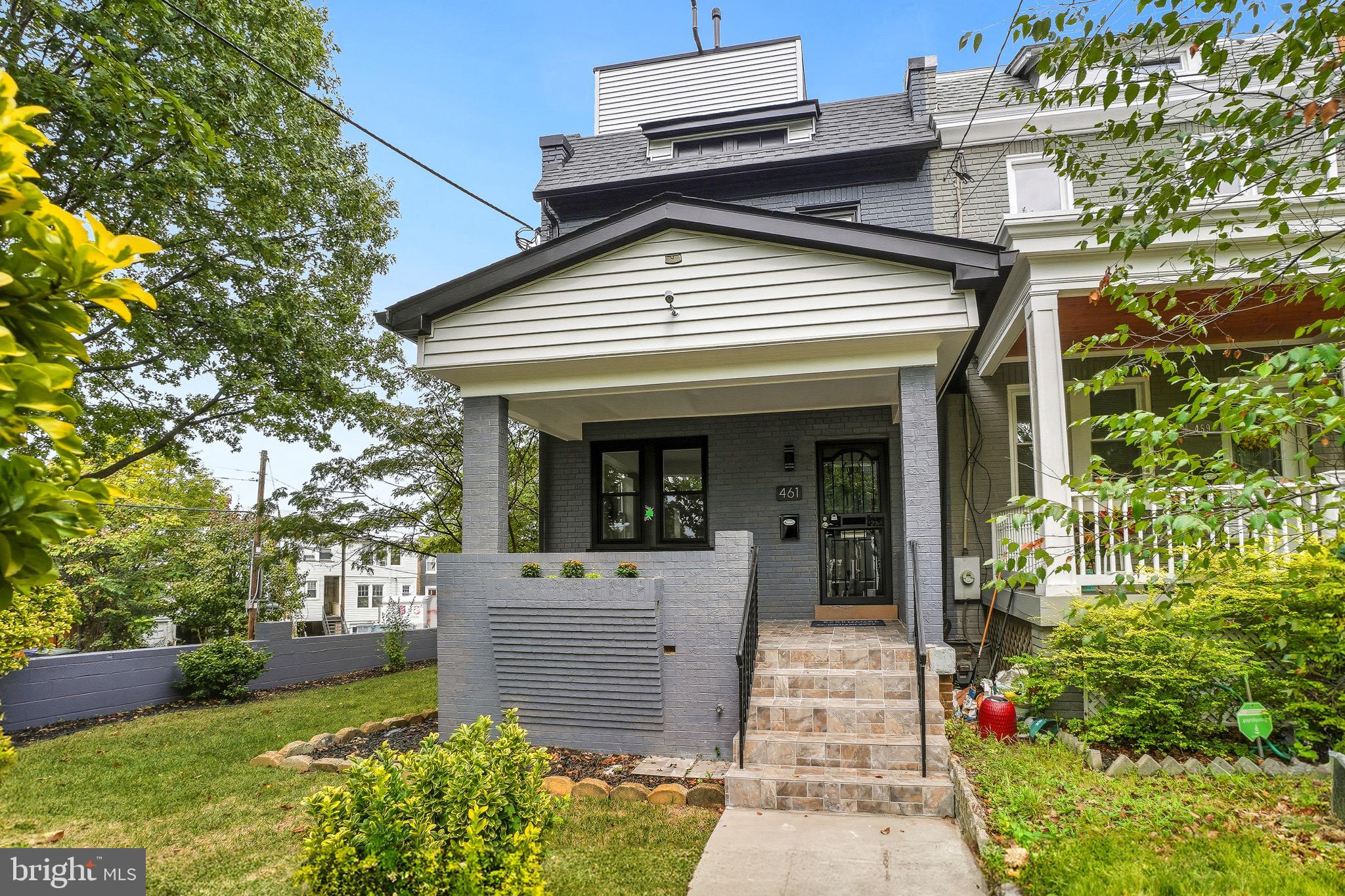 461 DELAFIELD PLACE NW