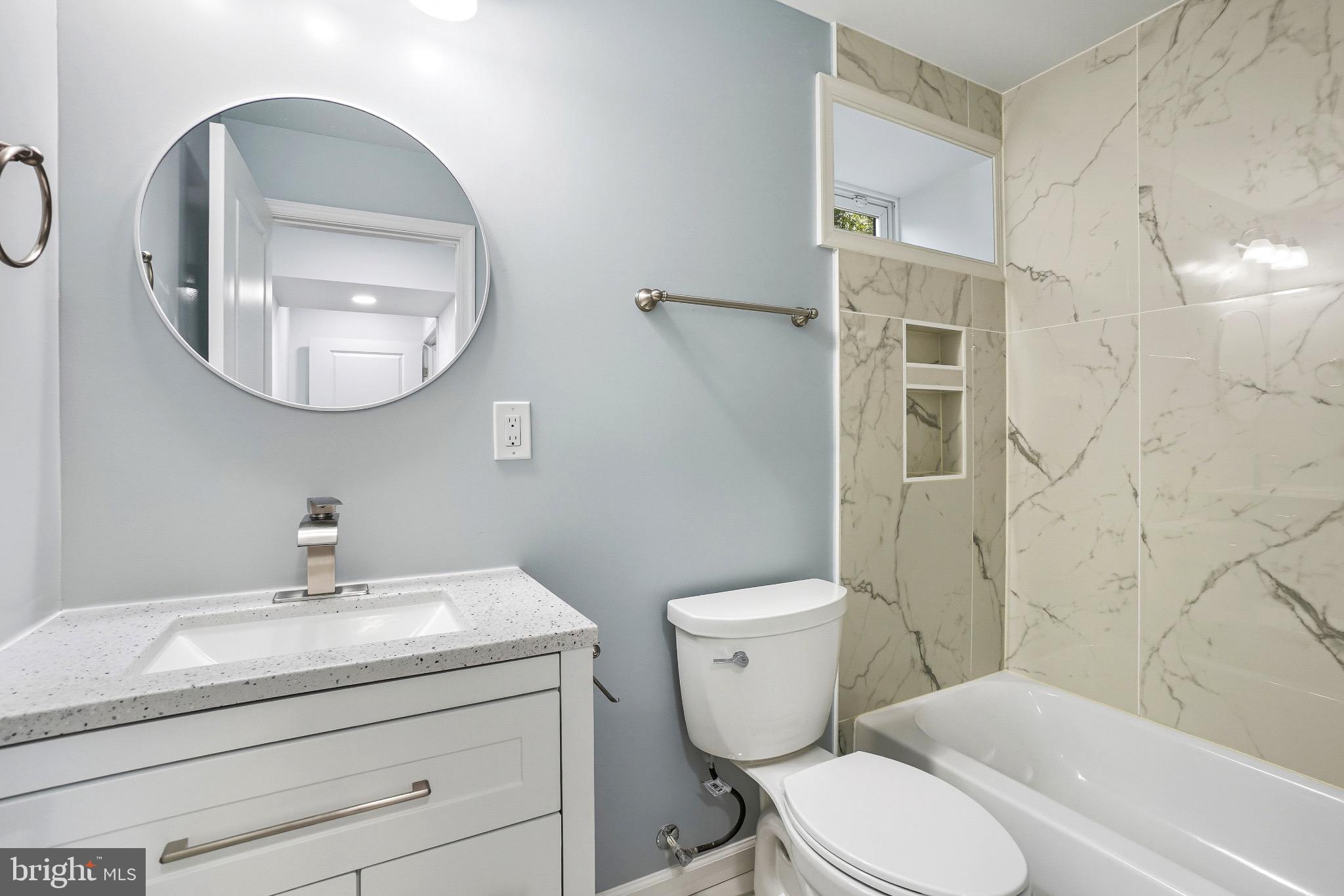 461 DELAFIELD PLACE NW