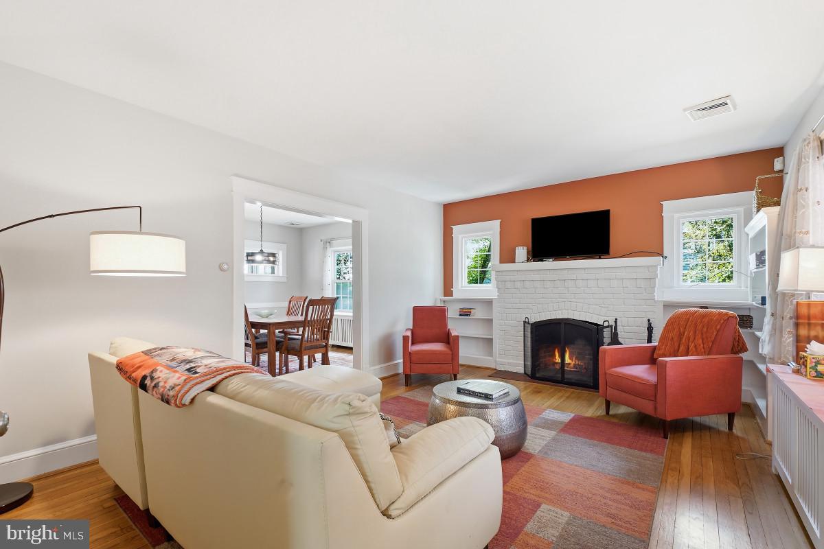 428 WHITTIER STREET NW