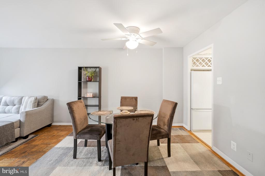5406 CONNECTICUT AVENUE NW 401