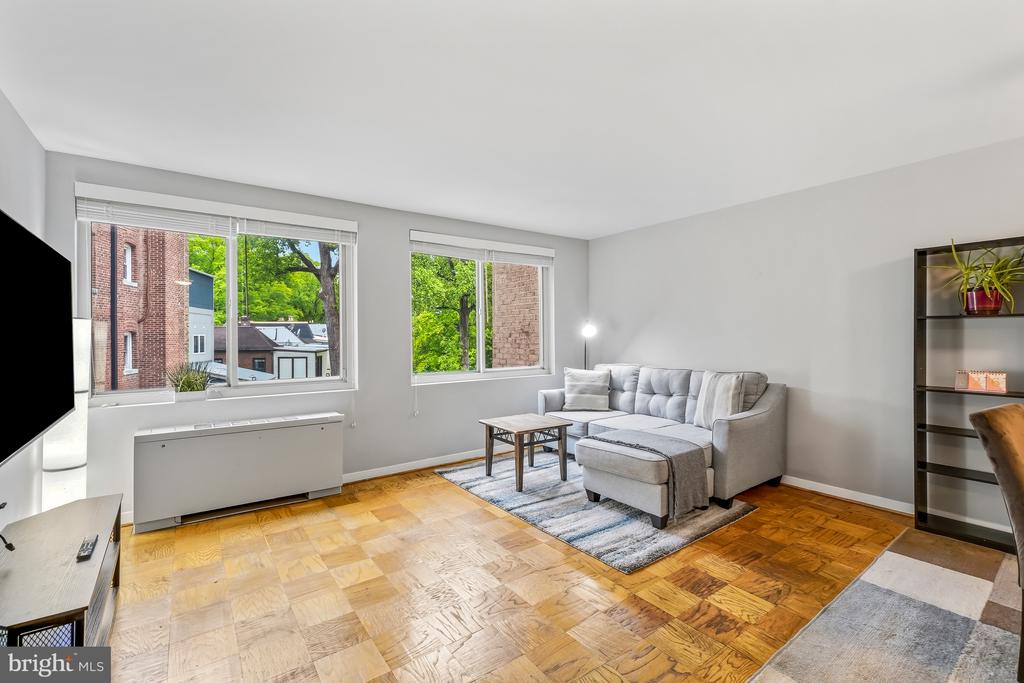 5406 CONNECTICUT AVENUE NW 401