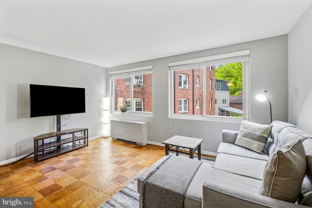 5406 CONNECTICUT AVENUE NW 401