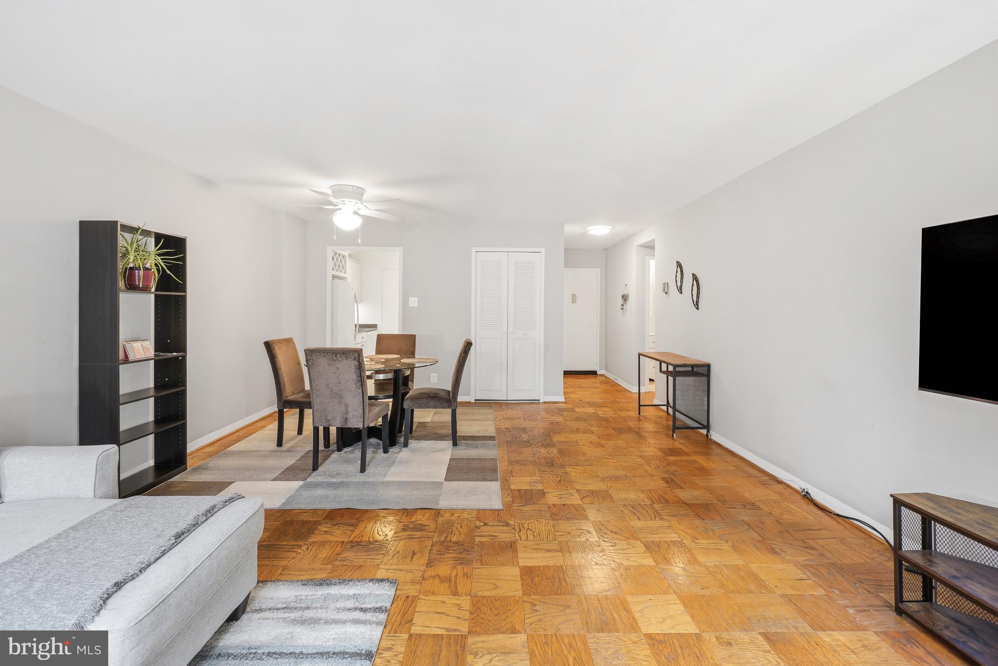 5406 CONNECTICUT AVENUE NW 401