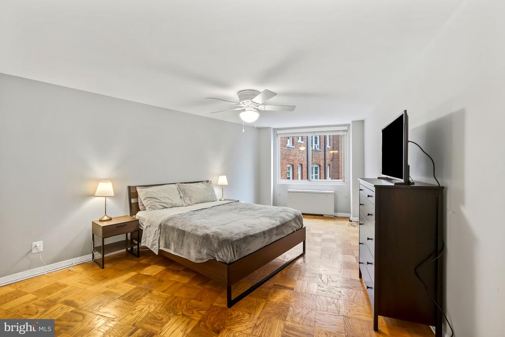 5406 CONNECTICUT AVENUE NW 401