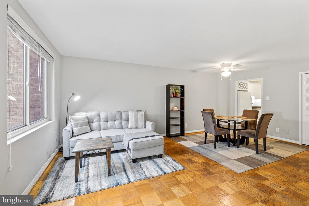 5406 CONNECTICUT AVENUE NW 401