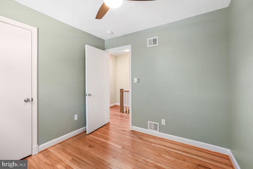6532 NORTH CAPITOL STREET NW
