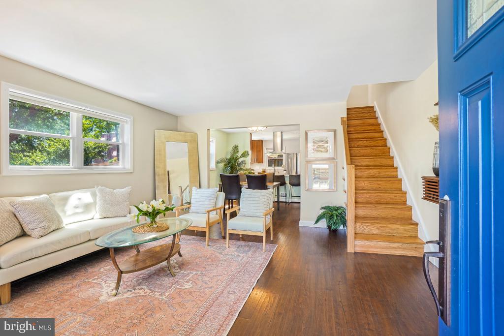 6532 NORTH CAPITOL STREET NW