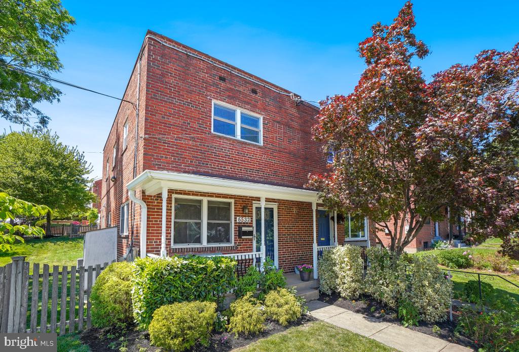 6532 NORTH CAPITOL STREET NW