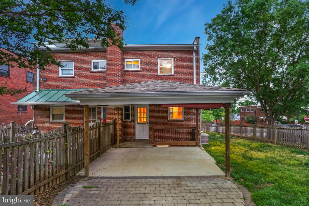 6532 NORTH CAPITOL STREET NW
